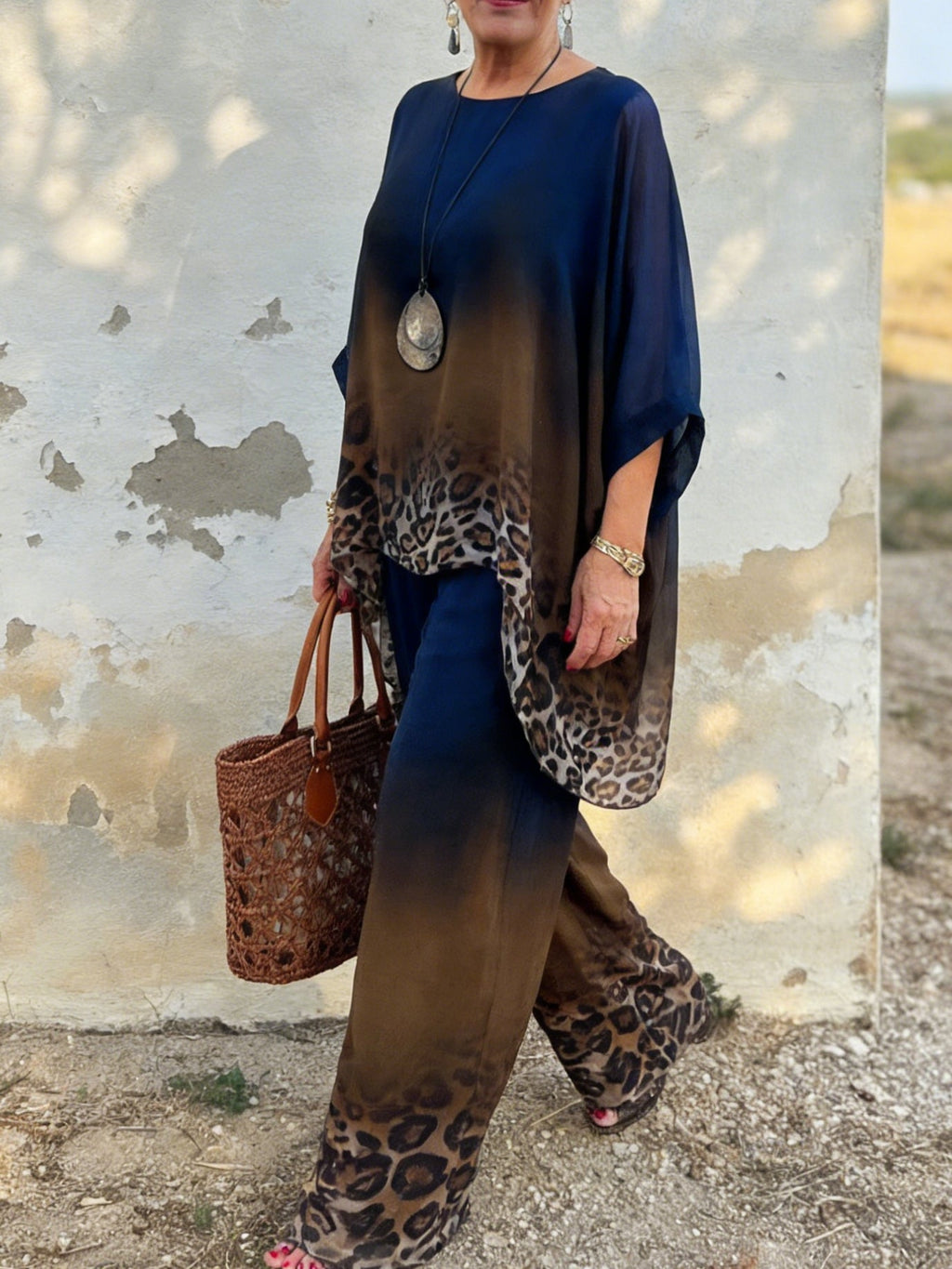 Elegant And Cozy Leopard Print Top And Pants Two-piece Set